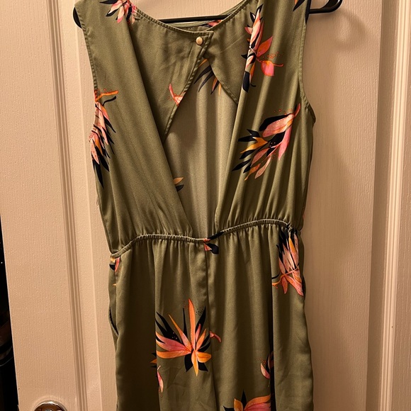 WOMENS ROMPER SIZE SMALL - Picture 3 of 3